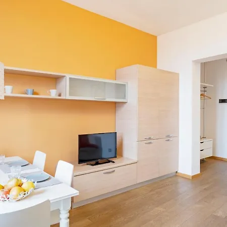 Guesthost - Skyline Appartement